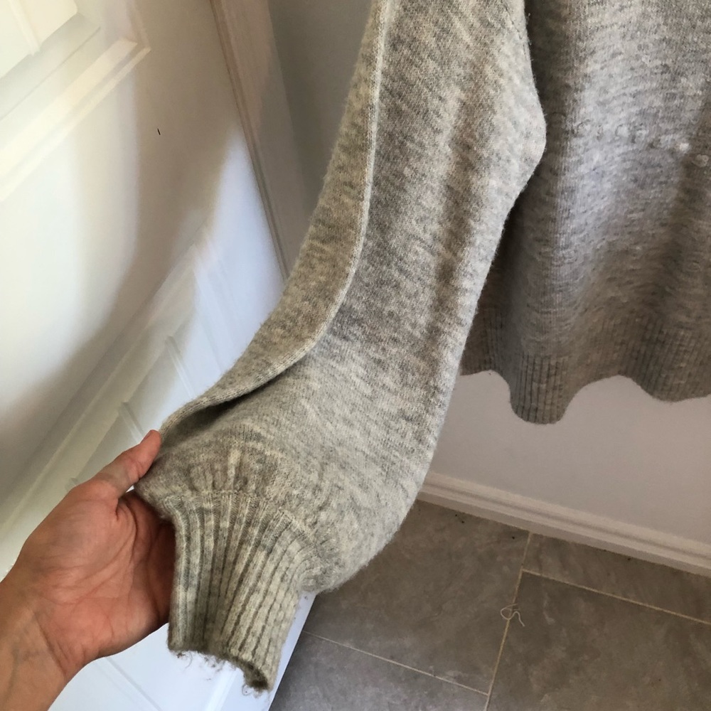 Sweater - Picture 6 of 8